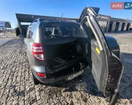 Сірий Тойота РАВ 4, об'ємом двигуна 2 л та пробігом 124 тис. км за 13800 $, фото 23 на Automoto.ua