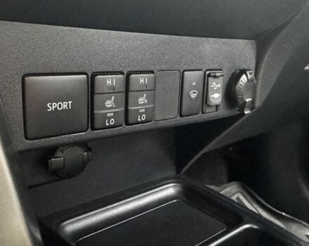 Тойота РАВ 4 2013 в Ромнах на Automoto.ua Серый Тойота РАВ 4, объемом двигателя 2 л и пробегом 272 тыс. км за 14000 $, фото 13 на Automoto.ua