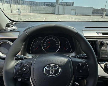 Серый Тойота РАВ 4, объемом двигателя 2.5 л и пробегом 282 тыс. км за 15800 $, фото 12 на Automoto.ua