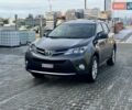 Серый Тойота РАВ 4, объемом двигателя 2 л и пробегом 220 тыс. км за 18450 $, фото 1 на Automoto.ua