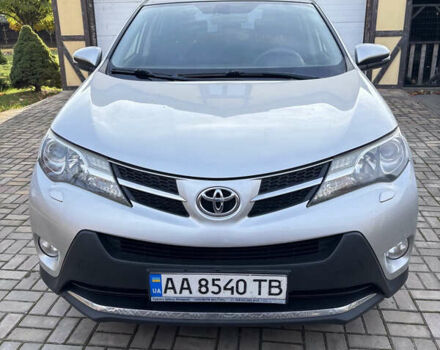 Серый Тойота РАВ 4, объемом двигателя 2.5 л и пробегом 175 тыс. км за 15600 $, фото 1 на Automoto.ua