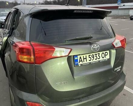 Серый Тойота РАВ 4, объемом двигателя 1.99 л и пробегом 196 тыс. км за 16000 $, фото 1 на Automoto.ua