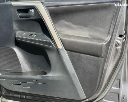 Тойота РАВ 4 2013 в Одессе на Automoto.ua Серый Тойота РАВ 4, объемом двигателя 2.5 л и пробегом 238 тыс. км за 14940 $, фото 25 на Automoto.ua