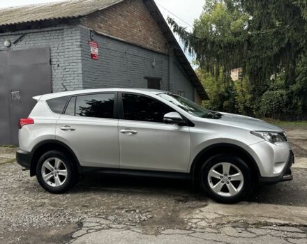 Тойота РАВ 4 2013 в Ромнах на Automoto.ua Серый Тойота РАВ 4, объемом двигателя 2 л и пробегом 272 тыс. км за 14000 $, фото 4 на Automoto.ua