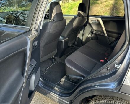 Серый Тойота РАВ 4, объемом двигателя 2.2 л и пробегом 208 тыс. км за 15800 $, фото 18 на Automoto.ua