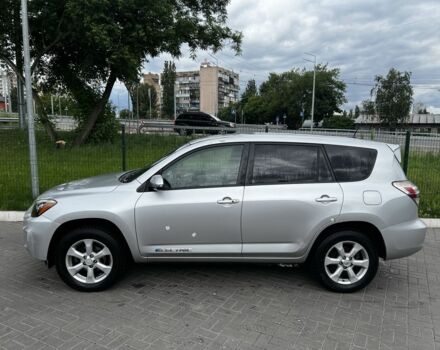 Тойота РАВ 4 2013 в Киеве на Automoto.ua Серый Тойота РАВ 4, объемом двигателя 0 л и пробегом 172 тыс. км за 6999 $, фото 2 на Automoto.ua