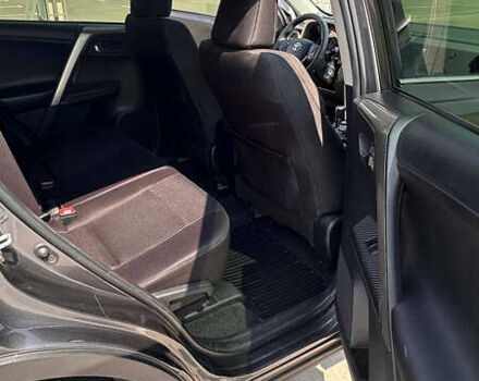 Серый Тойота РАВ 4, объемом двигателя 2.5 л и пробегом 282 тыс. км за 15800 $, фото 10 на Automoto.ua