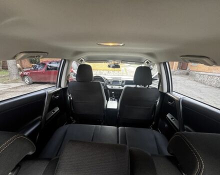 Тойота РАВ 4 2013 в Ромнах на Automoto.ua Серый Тойота РАВ 4, объемом двигателя 2 л и пробегом 272 тыс. км за 14000 $, фото 15 на Automoto.ua