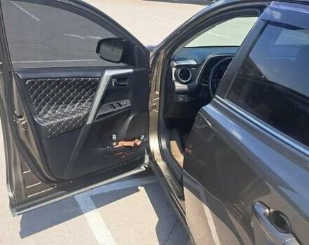 Сірий Тойота РАВ 4, об'ємом двигуна 2.23 л та пробігом 180 тис. км за 16800 $, фото 6 на Automoto.ua