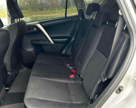 Тойота РАВ 4 2013 в Житомире на Automoto.ua Серый Тойота РАВ 4, объемом двигателя 2 л и пробегом 197 тыс. км за 8100 $, фото 15 на Automoto.ua