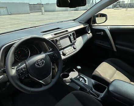 Серый Тойота РАВ 4, объемом двигателя 2.5 л и пробегом 282 тыс. км за 15800 $, фото 7 на Automoto.ua