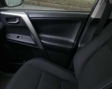 Серый Тойота РАВ 4, объемом двигателя 2.5 л и пробегом 125 тыс. км за 17500 $, фото 9 на Automoto.ua