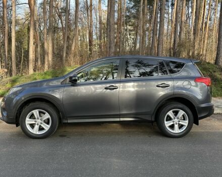 Серый Тойота РАВ 4, объемом двигателя 2.2 л и пробегом 208 тыс. км за 15800 $, фото 2 на Automoto.ua