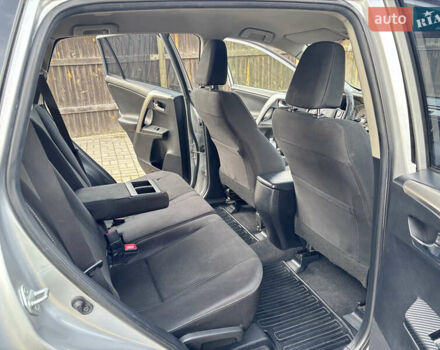 Серый Тойота РАВ 4, объемом двигателя 2.5 л и пробегом 175 тыс. км за 15600 $, фото 7 на Automoto.ua