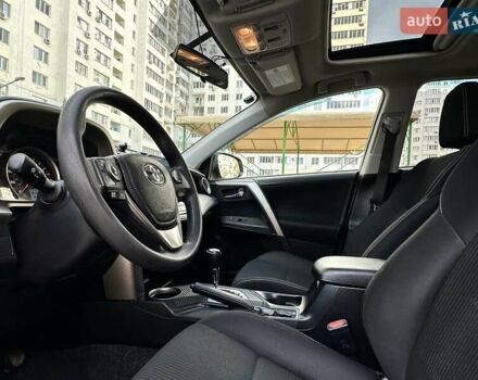 Серый Тойота РАВ 4, объемом двигателя 2.5 л и пробегом 132 тыс. км за 17300 $, фото 18 на Automoto.ua