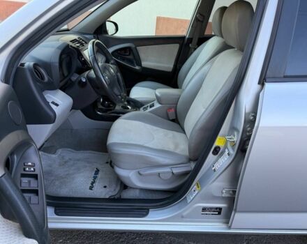 Серый Тойота РАВ 4, объемом двигателя 0 л и пробегом 140 тыс. км за 12000 $, фото 11 на Automoto.ua