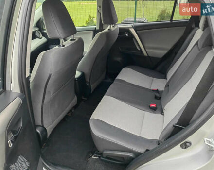 Серый Тойота РАВ 4, объемом двигателя 2.49 л и пробегом 130 тыс. км за 11999 $, фото 6 на Automoto.ua