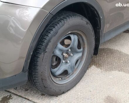 Серый Тойота РАВ 4, объемом двигателя 2.5 л и пробегом 171 тыс. км за 14590 $, фото 3 на Automoto.ua