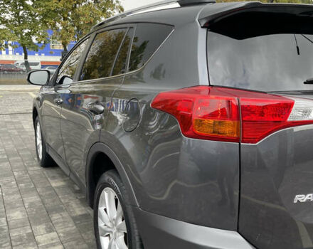 Сірий Тойота РАВ 4, об'ємом двигуна 2.49 л та пробігом 200 тис. км за 14300 $, фото 19 на Automoto.ua