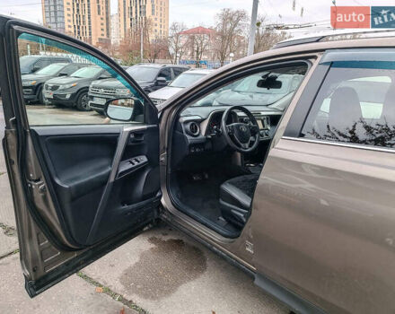 Сірий Тойота РАВ 4, об'ємом двигуна 2.5 л та пробігом 171 тис. км за 14590 $, фото 20 на Automoto.ua