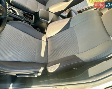 Серый Тойота РАВ 4, объемом двигателя 2.5 л и пробегом 140 тыс. км за 15500 $, фото 10 на Automoto.ua