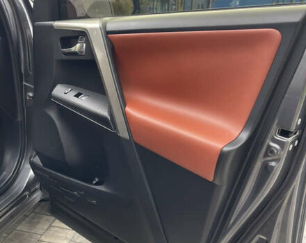 Сірий Тойота РАВ 4, об'ємом двигуна 2.49 л та пробігом 200 тис. км за 14300 $, фото 40 на Automoto.ua