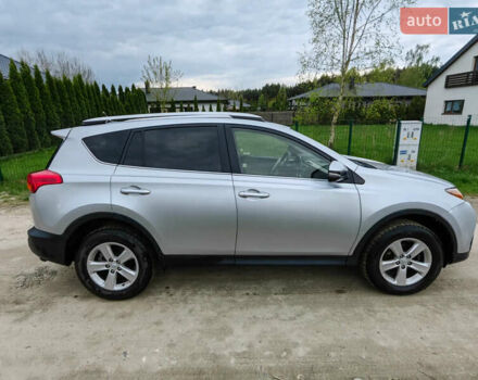 Серый Тойота РАВ 4, объемом двигателя 2.49 л и пробегом 130 тыс. км за 11999 $, фото 1 на Automoto.ua