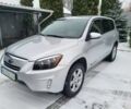Серый Тойота РАВ 4, объемом двигателя 0 л и пробегом 195 тыс. км за 10000 $, фото 1 на Automoto.ua