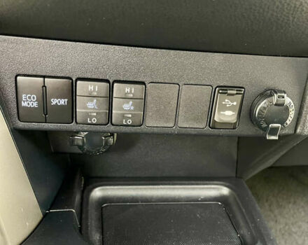 Сірий Тойота РАВ 4, об'ємом двигуна 2.49 л та пробігом 200 тис. км за 14300 $, фото 39 на Automoto.ua