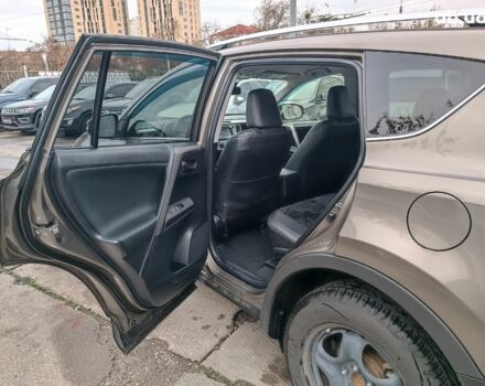Серый Тойота РАВ 4, объемом двигателя 2.5 л и пробегом 171 тыс. км за 14590 $, фото 14 на Automoto.ua
