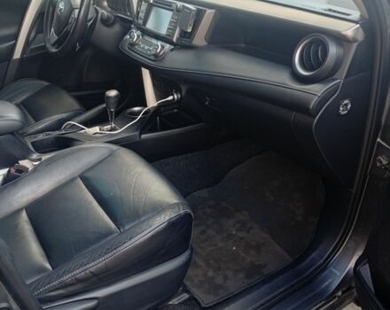 Серый Тойота РАВ 4, объемом двигателя 2.2 л и пробегом 278 тыс. км за 16499 $, фото 7 на Automoto.ua