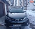 Серый Тойота РАВ 4, объемом двигателя 2.49 л и пробегом 197 тыс. км за 15300 $, фото 1 на Automoto.ua