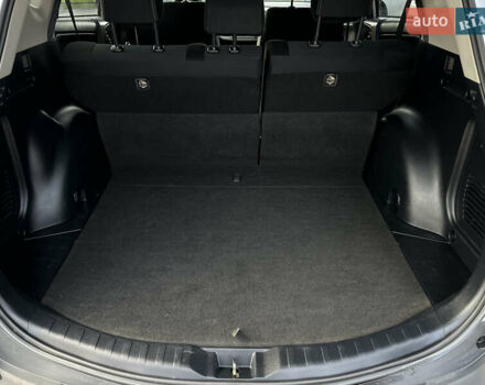 Сірий Тойота РАВ 4, об'ємом двигуна 2.23 л та пробігом 246 тис. км за 19500 $, фото 18 на Automoto.ua