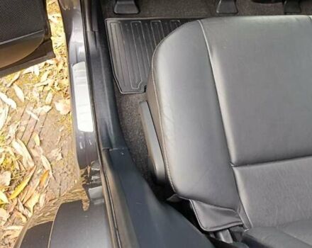 Серый Тойота РАВ 4, объемом двигателя 2.23 л и пробегом 255 тыс. км за 17200 $, фото 3 на Automoto.ua