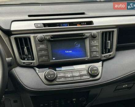 Сірий Тойота РАВ 4, об'ємом двигуна 2.23 л та пробігом 246 тис. км за 19500 $, фото 41 на Automoto.ua