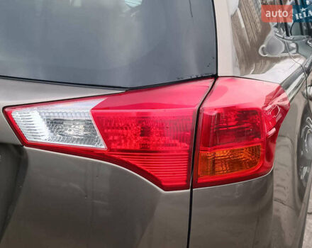 Сірий Тойота РАВ 4, об'ємом двигуна 2.5 л та пробігом 171 тис. км за 14590 $, фото 9 на Automoto.ua