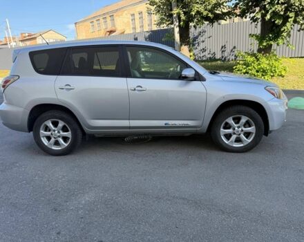 Серый Тойота РАВ 4, объемом двигателя 0 л и пробегом 140 тыс. км за 12000 $, фото 16 на Automoto.ua