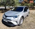Тойота РАВ 4 2015 в Днепре (Днепропетровске) на Automoto.ua Серый Тойота РАВ 4, объемом двигателя 2.49 л и пробегом 123 тыс. км за 18200 $, фото 1 на Automoto.ua