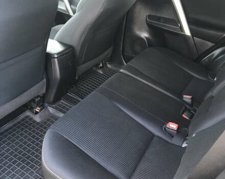 Сірий Тойота РАВ 4, об'ємом двигуна 2.49 л та пробігом 99 тис. км за 15900 $, фото 11 на Automoto.ua