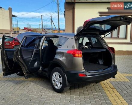 Тойота РАВ 4 2015 в Виннице на Automoto.ua Серый Тойота РАВ 4, объемом двигателя 2.23 л и пробегом 88 тыс. км за 19333 $, фото 50 на Automoto.ua