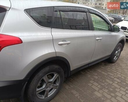 Сірий Тойота РАВ 4, об'ємом двигуна 2.2 л та пробігом 157 тис. км за 20500 $, фото 3 на Automoto.ua