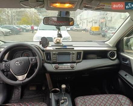 Сірий Тойота РАВ 4, об'ємом двигуна 2.2 л та пробігом 157 тис. км за 20500 $, фото 6 на Automoto.ua