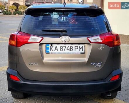 Тойота РАВ 4 2015 в Виннице на Automoto.ua Серый Тойота РАВ 4, объемом двигателя 2.23 л и пробегом 88 тыс. км за 19333 $, фото 3 на Automoto.ua