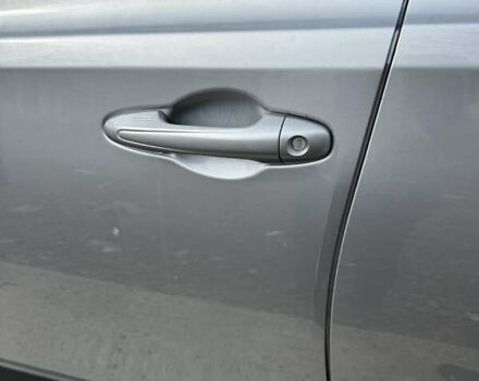 Сірий Тойота РАВ 4, об'ємом двигуна 2.5 л та пробігом 121 тис. км за 17100 $, фото 13 на Automoto.ua