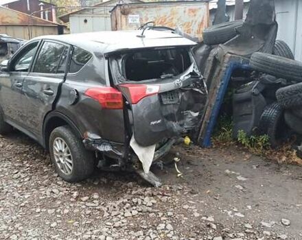 Тойота РАВ 4 2015 у Києві на Automoto.ua Сірий Тойота РАВ 4, об'ємом двигуна 2.49 л та пробігом 67 тис. км за 7000 $, фото 12 на Automoto.ua