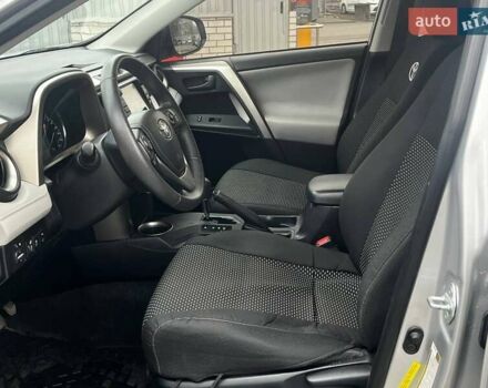 Серый Тойота РАВ 4, объемом двигателя 2.49 л и пробегом 124 тыс. км за 17900 $, фото 8 на Automoto.ua