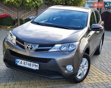 Тойота РАВ 4 2015 в Виннице на Automoto.ua Серый Тойота РАВ 4, объемом двигателя 2.23 л и пробегом 88 тыс. км за 19333 $, фото 5 на Automoto.ua