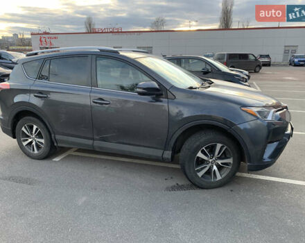 Тойота РАВ 4 2015 у Києві на Automoto.ua Сірий Тойота РАВ 4, об'ємом двигуна 2.49 л та пробігом 150 тис. км за 15000 $, фото 4 на Automoto.ua