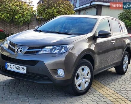 Тойота РАВ 4 2015 в Виннице на Automoto.ua Серый Тойота РАВ 4, объемом двигателя 2.23 л и пробегом 88 тыс. км за 19333 $, фото 17 на Automoto.ua