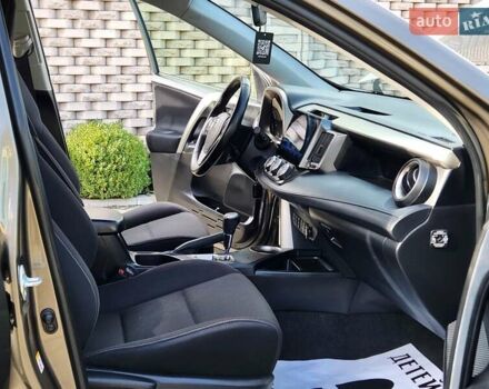 Тойота РАВ 4 2015 в Виннице на Automoto.ua Серый Тойота РАВ 4, объемом двигателя 2.23 л и пробегом 88 тыс. км за 19333 $, фото 42 на Automoto.ua